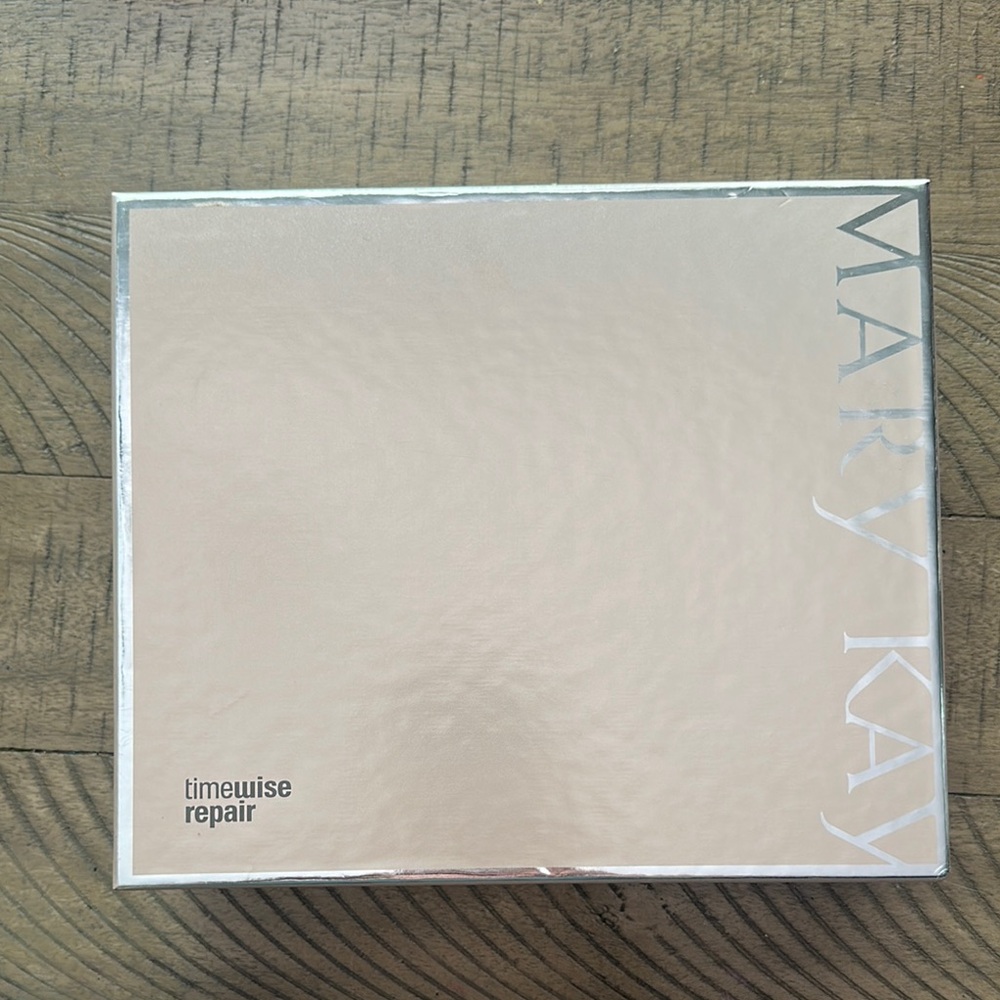 Mary Kay Timewise Repair Volu-Firm Kit